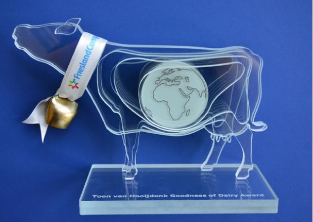 FrieslandCampinaToonvanHooijdonkAward2012150dpi